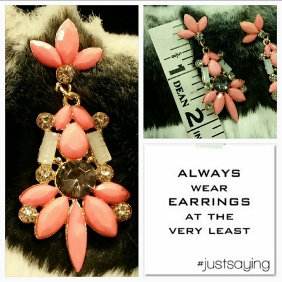 PRETTY in PEACH EARRINGS - Picture 3 of 3